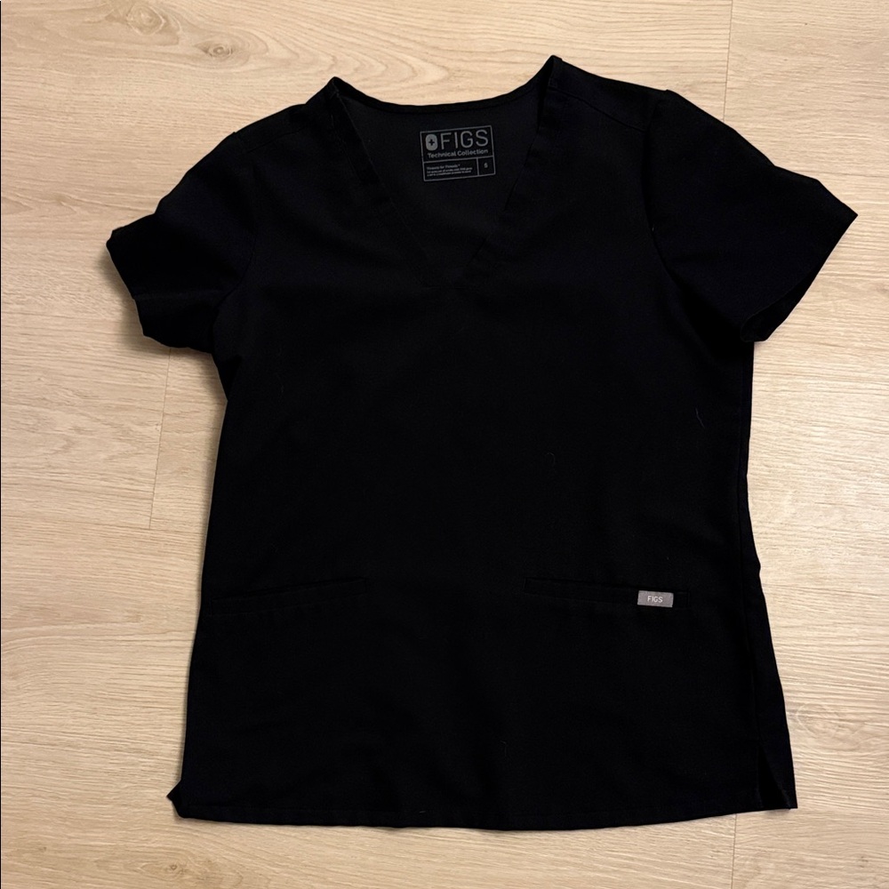 Figs black scrub top S